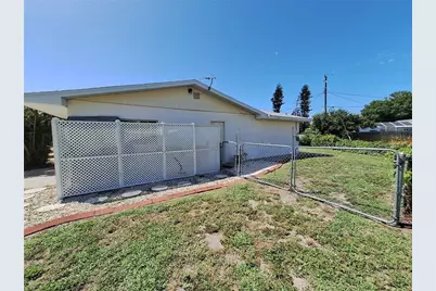 22191 New Rochelle Avenue, Port Charlotte, FL 33952 - Photo 17