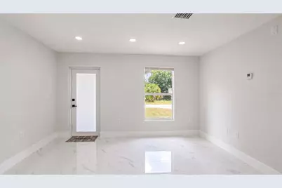 1120 Ravenswood Street E, Lehigh Acres, FL 33974 - Photo 9