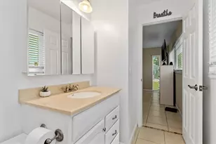18579 Robinson Ave, Port Charlotte, FL 33948 - Photo 19
