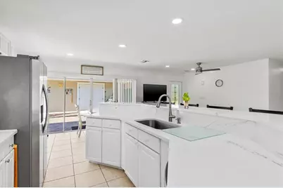 18579 Robinson Avenue, Port Charlotte, FL 33948 - Photo 9