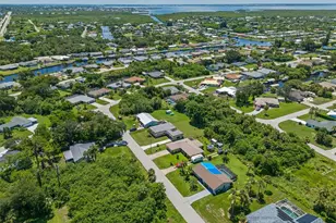 18579 Robinson Ave, Port Charlotte, FL 33948 - Photo 45