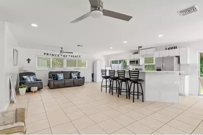 18579 Robinson Avenue, Port Charlotte, FL 33948 - Photo 3