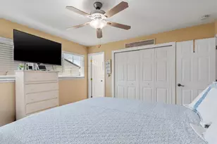 18579 Robinson Ave, Port Charlotte, FL 33948 - Photo 17