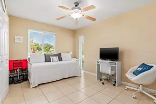 18579 Robinson Ave, Port Charlotte, FL 33948 - Photo 19