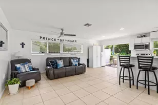 18579 Robinson Ave, Port Charlotte, FL 33948 - Photo 9
