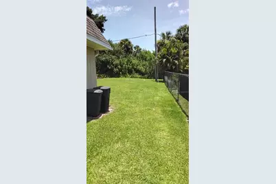 18579 Robinson Avenue, Port Charlotte, FL 33948 - Photo 11