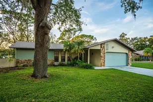 2719 Forest Knoll Dr, Sarasota, FL 34232 - Photo 17