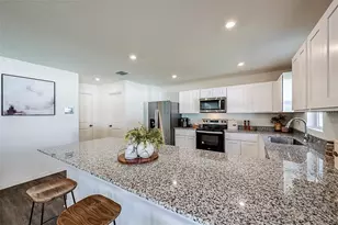 704 Oak Hammock Way, Avon Park, FL 33825 - Photo 9