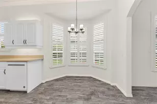 834 Montrose Dr, Venice, FL 34293 - Photo 11