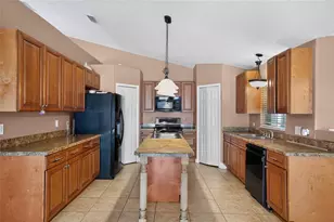1081 Johnston Rd SE, Palm Bay, FL 32909 - Photo 7