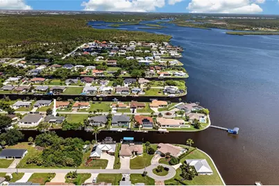2516 Dixon Terrace, Port Charlotte, FL 33981 - Photo 33