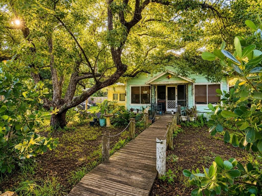129 S Mills Ave - 129 S Mills Ave, Arcadia, FL 34266 Luxury Property | Jose Angel Pina