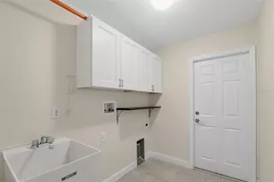 2580 Vogler Ln, North Port, FL 34286 - Photo 11