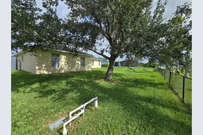 219 NW 25th Place, Cape Coral, FL 33993 - Photo 23