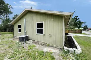 4710 Hoxie Ln, Sarasota, FL 34233 - Photo 11