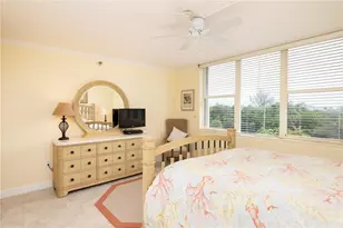 2675 Gulf of Mexico Dr, Longboat Key, FL 34228 - Photo 33