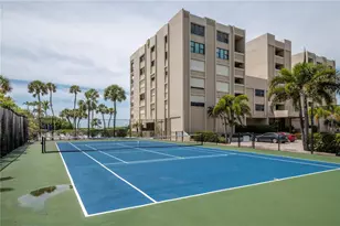 2675 Gulf of Mexico Dr, Longboat Key, FL 34228 - Photo 35
