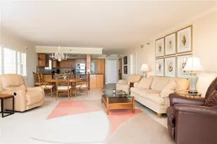 2675 Gulf of Mexico Dr, Longboat Key, FL 34228 - Photo 17