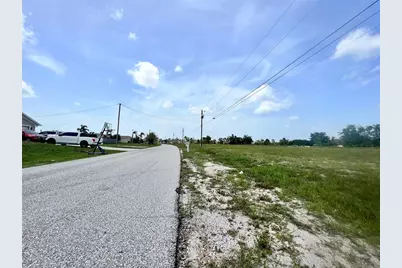 3061 NW 5th Avenue, Cape Coral, FL 33993 - Photo 5