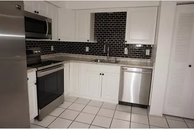 13100 S McCall Road #184, Port Charlotte, FL 33981 - Photo 5