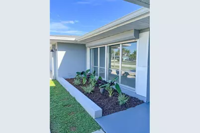326 Wherley Avenue SE, Port Charlotte, FL 33952 - Photo 57