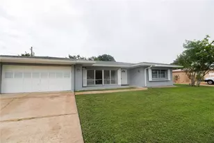 326 Wherley Ave SE, Port Charlotte, FL 33952 - Photo 15