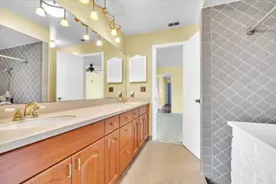 5012 Palm Aire Dr, Sarasota, FL 34243 - Photo 23