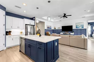 10703 Falling Leaf Ct, Parrish, FL 34219 - Photo 9