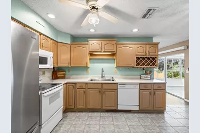 4135 Cotton Tail Drive, New Port Richey, FL 34653 - Photo 15