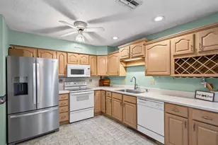 4135 Cotton Tail Dr, New Port Richey, FL 34653 - Photo 13