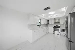 2705 Mauritania Rd, Punta Gorda, FL 33983 - Photo 13