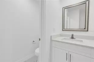 310 NE 9th Terrace, Cape Coral, FL 33909 - Photo 19