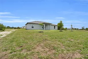 310 NE 9th Terrace, Cape Coral, FL 33909 - Photo 37