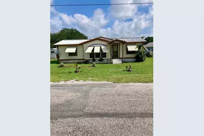 1038 20th Street, Okeechobee, FL 34974 - Photo 1