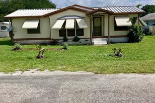 1038 20th St, Okeechobee, FL 34974 - Photo 1