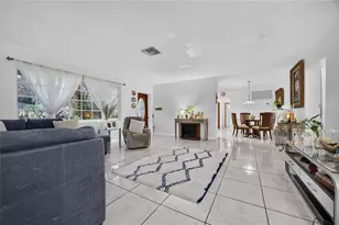 4701 Spahn St, Sarasota, FL 34232 - Photo 5