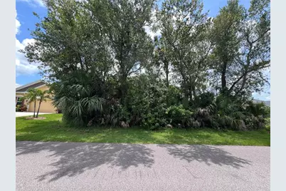 22523 Sacramento Avenue, Port Charlotte, FL 33954 - Photo 5
