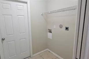 3740 SW Santa Barbara Pl, Cape Coral, FL 33914 - Photo 21