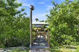 1005 Alston Ln, Englewood, FL 34223 - Photo 7