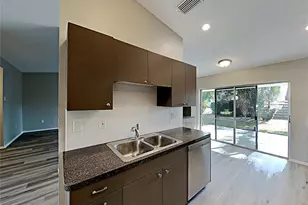 3205 40th St W, Bradenton, FL 34205 - Photo 3