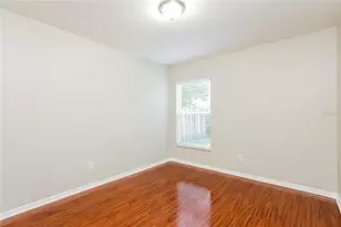 1717 Erin Brooke Dr, Valrico, FL 33594 - Photo 9