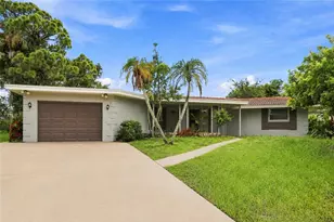 131 Degas Dr, Nokomis, FL 34275 - Photo 1