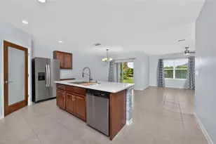 4107 Manatee Ln, Port Charlotte, FL 33980 - Photo 7