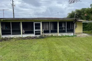 21084 Quesada Ave, Port Charlotte, FL 33952 - Photo 11