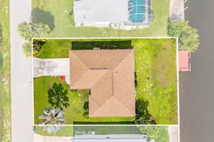 18422 Arapahoe Cir, Port Charlotte, FL 33948 - Photo 11