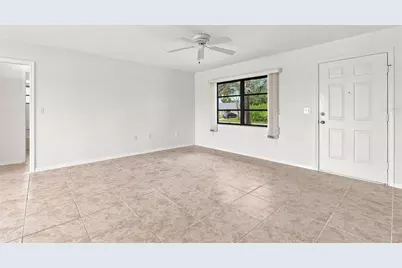 18422 Arapahoe Circle, Port Charlotte, FL 33948 - Photo 17
