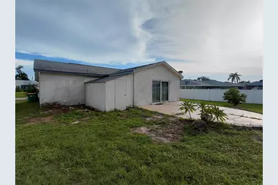 18292 Morrisson Avenue, Port Charlotte, FL 33948 - Photo 43