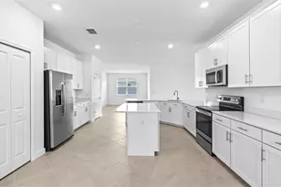 8571 St Kitts Cir, Englewood, FL 34224 - Photo 11