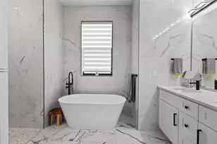 4722 Neptune Rd, Venice, FL 34293 - Photo 21