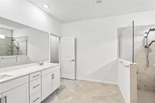 11296 Pinot Dr, Venice, FL 34293 - Photo 17